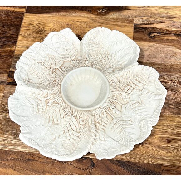 Vintage Italian White Ceramic Flower Chip&Dip/Artichoke Platter Italy Marked 10" - Picture 2 of 3